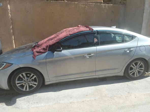 النترا واردامريكي موديل ٢٠١٧ حادثها شاملغ امامي وبيها يعني ضحكات خفيفه السياره جاهزه مكينه رقم اربيل ومنتهيه السنويه بال 24 بنهايتها  عنوان البصرة حيانيه شارع السيد السعر١١٥وبيها مجال بيع فقط رقمي ***********
