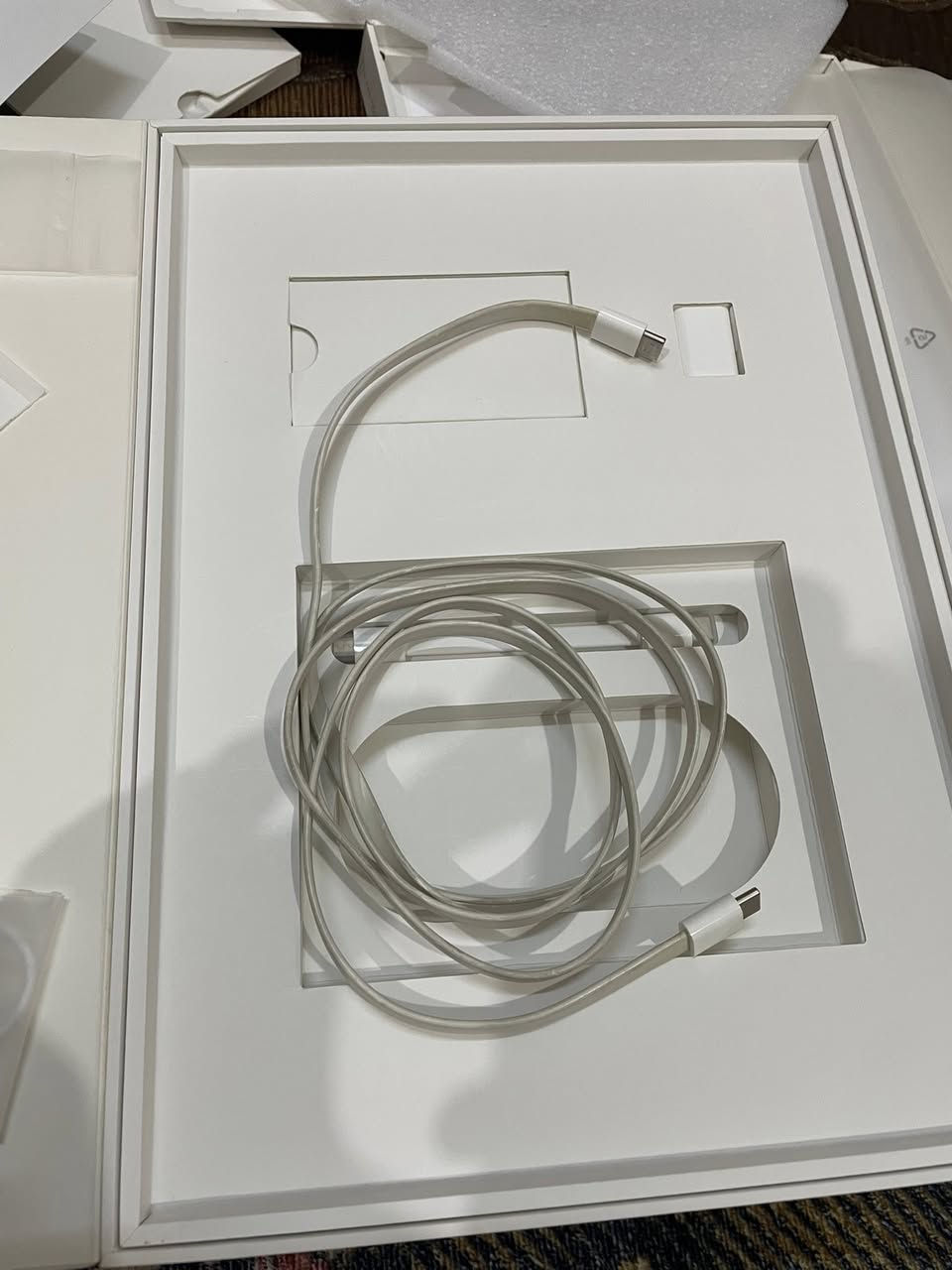 ايباد هواوي يحول الى لابتوب huawei mate book معه كل اغراض ويحول الى لابتوب وكفر 256GB
8 ram 
مستعمل بحاله الوكاله
بسعر 240 دينار


**إذا كنت صاحب هذا الإعلان وتريد حذفه لأي سبب، رجاءا أرسل رسالة إلى الدعم الفني**