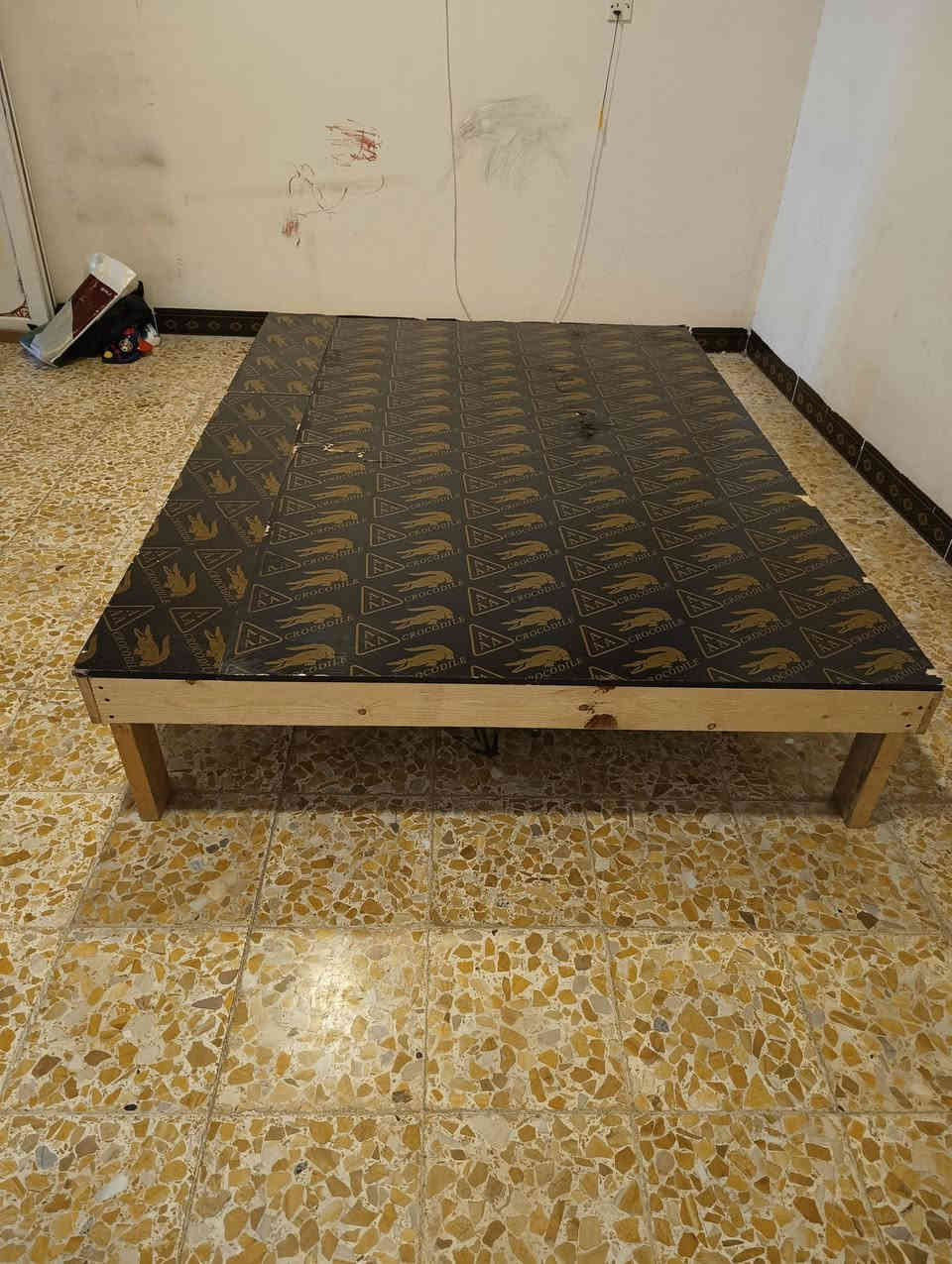 غرفه نوم كاملا
السعر 300
9قطع
 موقع موصل القادسيه الثانيه
***********
***********
