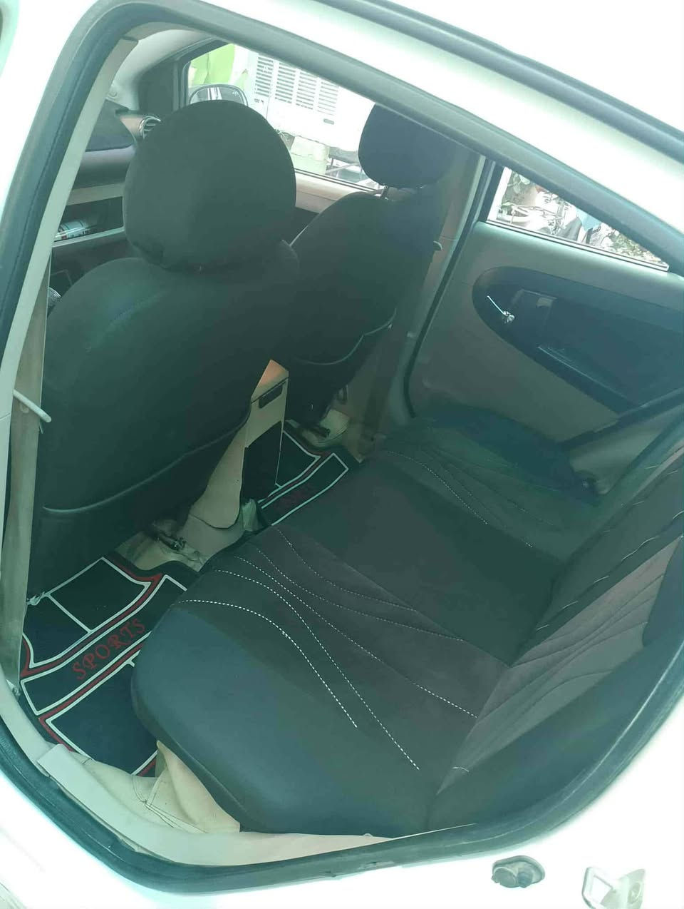 باندا موديل 13 مابيها شي نضيفه كير ومحرك رقم بغداد سنويه بإسمنا تحويل ثاني يوم مصفره من الغرامات رقم جديد انكليزي تبريدها شغال شاشه وكاميرا ماشيه 57 الف بيها جاملغ صفحة السايق صبغ بدون معجون وشخوط خفيفيه مثل ما واضحات بالتصوير السعر 50 وبيها مجال .. أخذتها تعلمت بيها سياقه قبل 5 أشهر ..
مكان السياره بغداد الحسينية للتواصل الإتصال على الرقم ***********
