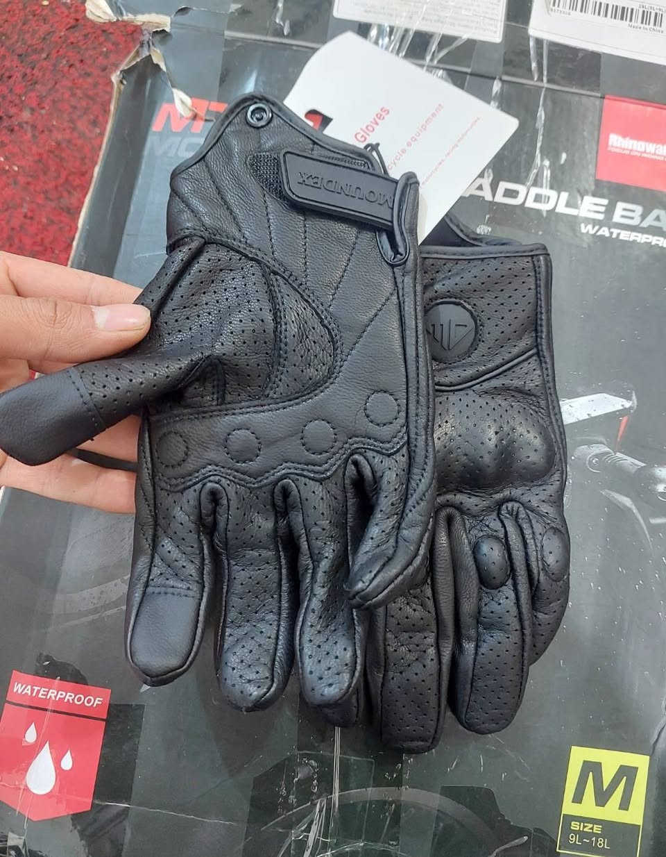 كفوف شي راقي جلد جديد ماملبوس سعر 20 الف توصيل موجود


**إذا كنت صاحب هذا الإعلان وتريد حذفه لأي سبب، رجاءا أرسل رسالة إلى الدعم الفني**