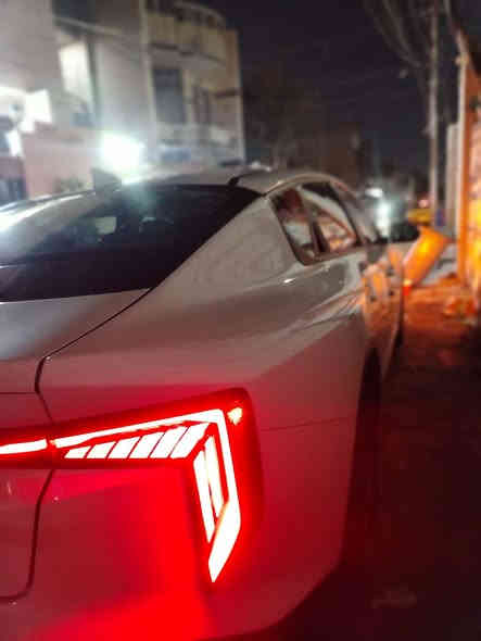 كيا k4 موديل 2025
فول مواصفات
رقم بغداد باسمي تحويل ثاني يوم 
متوشمه عام سعرها ١٧٣  وبيها مجال اتصال على الرقم***********
