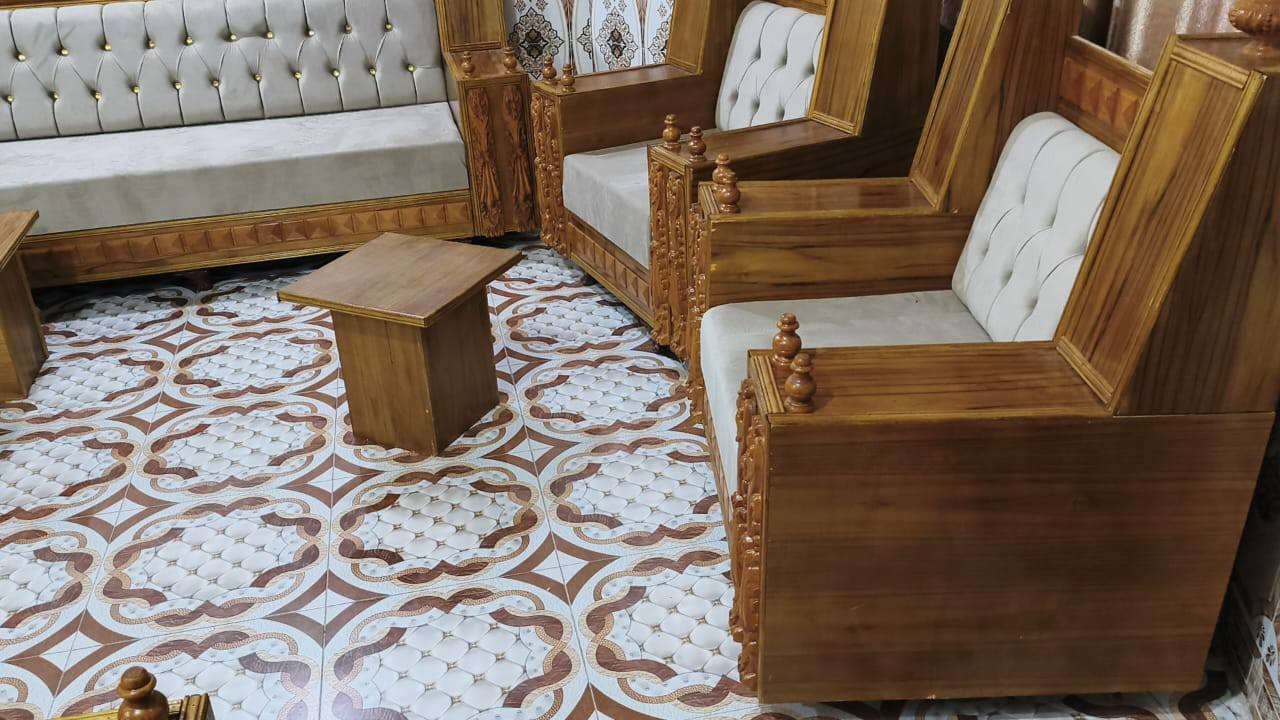 الديوان الصاج سعر متر ١٣٠ الف اسفنج اكسترا ضمان مفتوح معه كوشات وطبله وسط هديه العنوان دلي عباس


**إذا كنت صاحب هذا الإعلان وتريد حذفه لأي سبب، رجاءا أرسل رسالة إلى الدعم الفني**