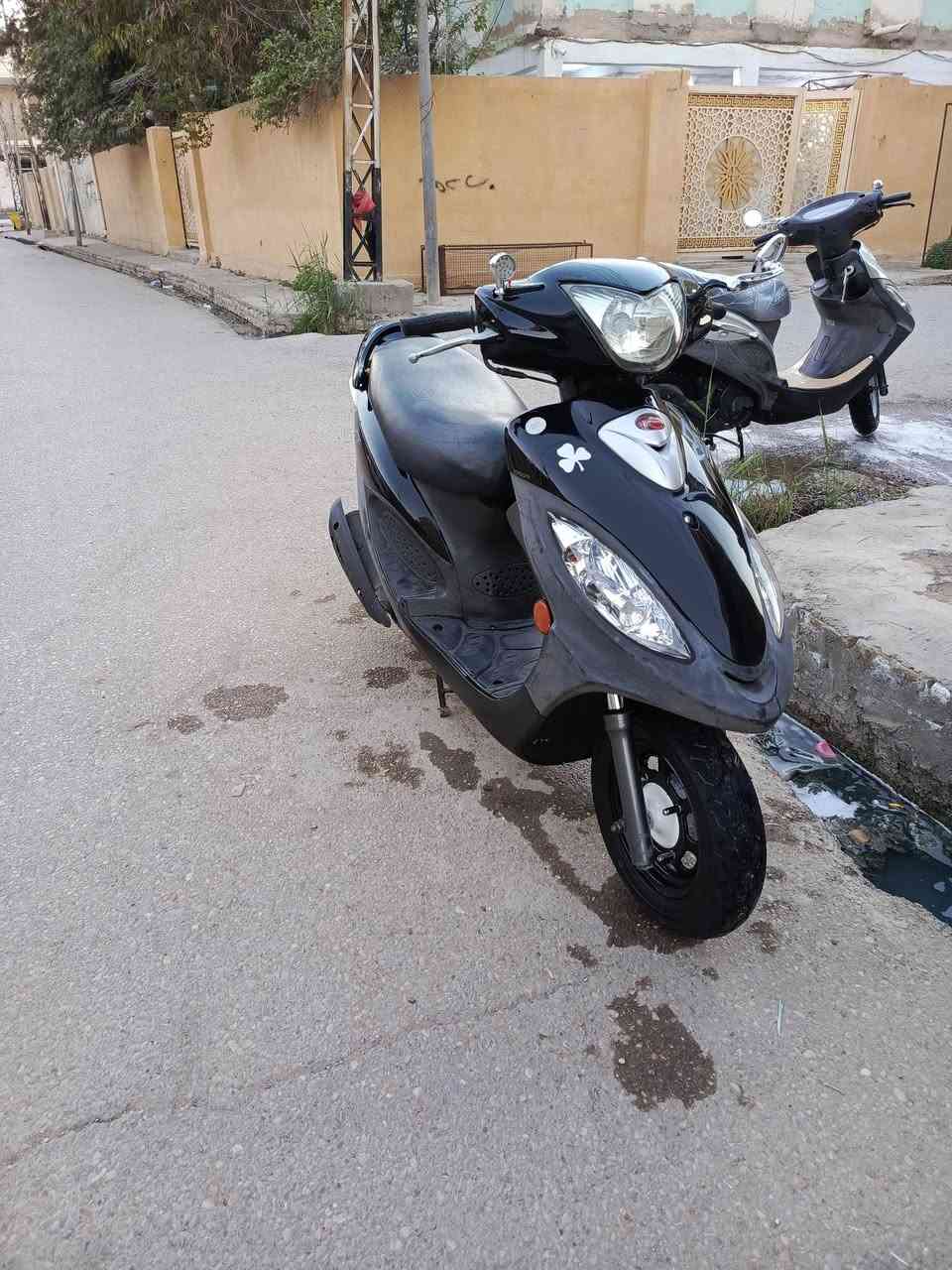 سلام عليكم للبيع دراجه كامكو  2015 v2 ختم واحد  دراجه برغي ما عوزهه *********** سعر 900 بيهه مجال قليل
