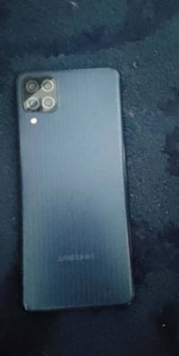 ام ١٢ • قفل