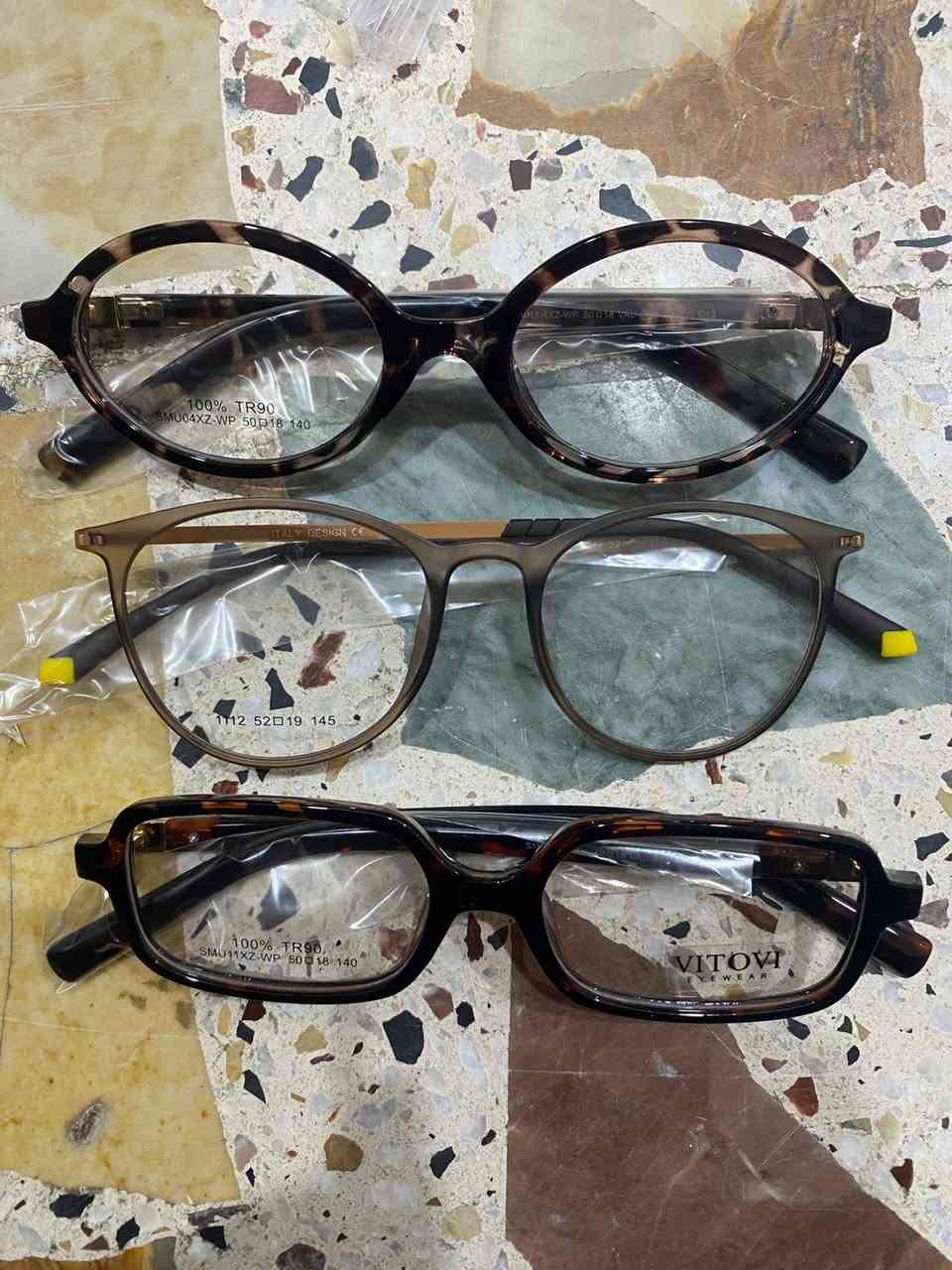 سلام عليكم 
عيوني نضارات طبيه 
مابيهن اي قياس  
جامه فلتر مال موبايل حماية
 للمهتمين راسلو الصفحه 
كميه كلش جبيره ١٠٠٠  الف قطعه بوفوك
مال امزون

واتساب.   ***********
