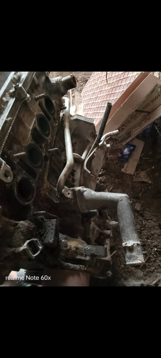 سلام عليكم محرك ابصم للبيع شغال مابيه شي بيه فقط كازكيت بس ماخابط شرط شغل مكاني ناصريه مركز ***********
