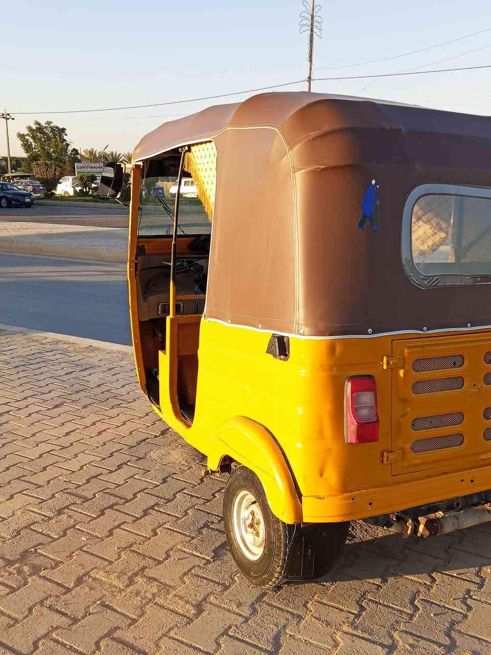 سلام عليكم 
تكتك داخله بل 19
نضيفه قطرت خياس مابيها 
مكينة لا تنقيص ولا تبخير 
تكتك خير من الله كبل لشارع 
عنواني بابل ابو غرق
سعر 4400 وبيها مجال 
***********
