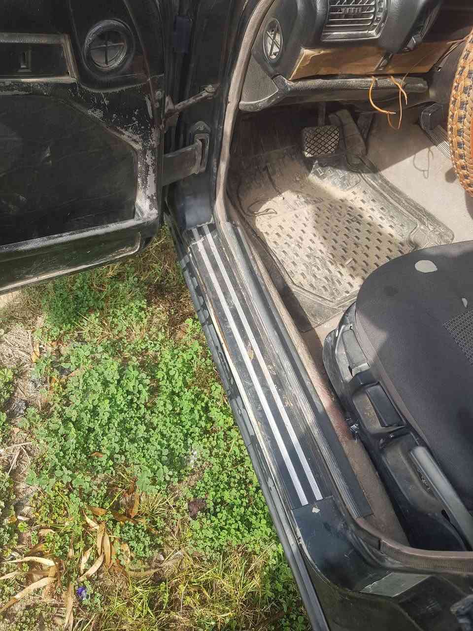 بي ام موديل 91 رقم ديالى نكليزي سنويه 35 كير ومحرك واكسن شاصي كفاله سياره كشرها مال تعمير يردالها ترتيب سعر ٢٨ورقه اتصاب متوفر وتساب ***********
