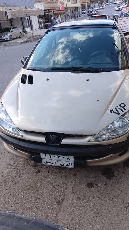 بیجۆ فرنسی 206 مودێل 2008 سیارێکی خاوێنە بێ کێشەیە چوار تایەی نوێی لە ژێرە دو لایتی پێشەوەو نوێیە  دو بەگلایتی نوێی لەسەرە  هەمو گیانی ٮەشرتە  سنەوی رەقەم و هەزەی بەسر چوە لە 2023 وە 210 هەزار غرامەی لەسەرە گێر تۆماتیک سعرەکەشی 40 ورەقەو مەجال ە شوێنم لە هەولێرە ژمارەی موبایل *********** واتساپ و ڤایبەری لەسەرە أربيل, العراق
