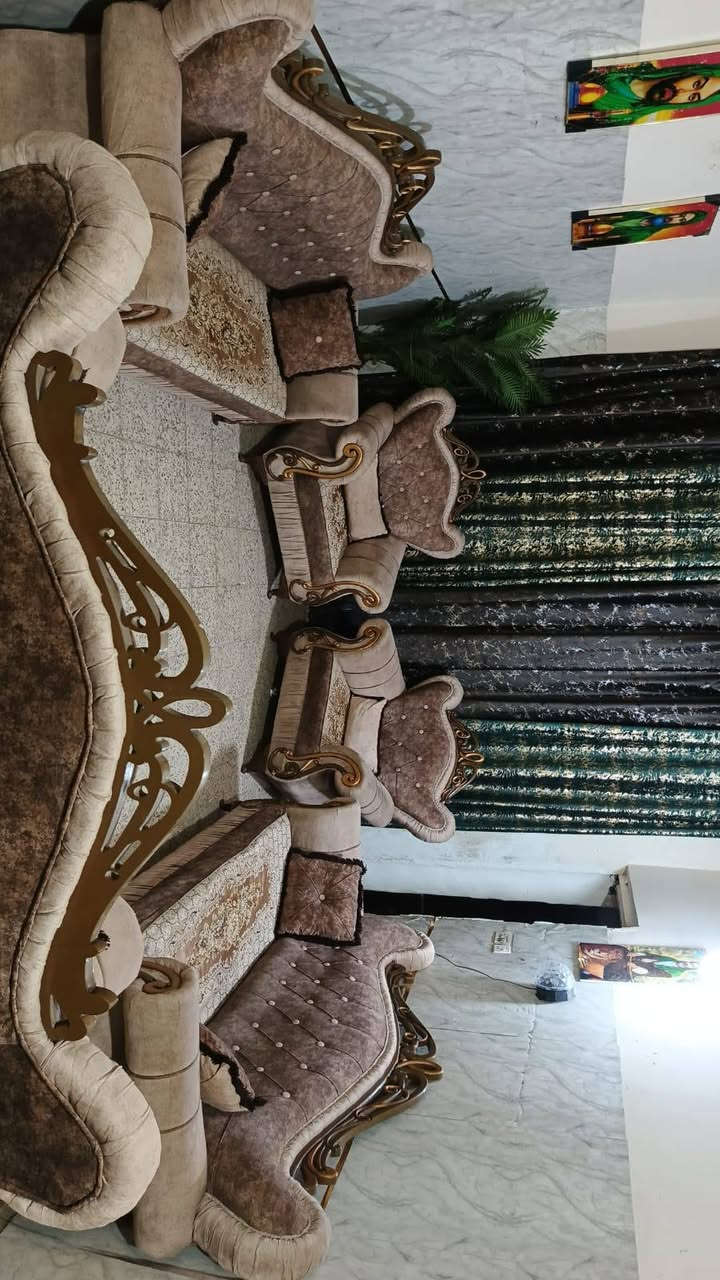 تخم ملكي 10مقعد 💺 اخو جديد اي ضرر مابي نضافه فووول سعر ,,370,,بي مجال مكان لبياع *********** يوجد واتساب
