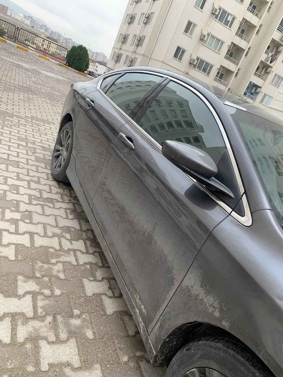 بيع او مراوس 
٢٠١٦
قطعتين بدون دواخل 
گير مكينه شرت مومفتوح
رقم واتساب .***********
مكان سيارة دهوك
