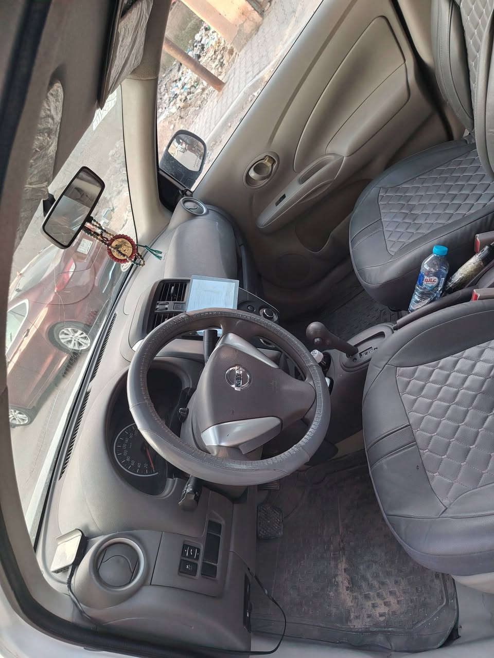 نيسان موديل 20 سونار امامك طخات سياره بيها على حالها طخات ما مصلحها كير مكينه تبريد كفاله بعنوان البصره ابو الخصيب واتساب***********
السعر 80 وبيها مجال
