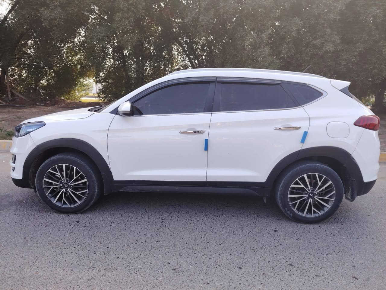 سلام عليكم سياره نوع توسان موديل 2020خليجي فول مواصفات عده البنرامه بصمه شاشه كامره حساسات تحكم ستيرن جهتين خمسه ويل كب خمس عدسات  شاير مري تحكم مري كشنات كهرباي جلد تدفاه تبريد تبريد قطعتين كفاله كير مكينه حداديه تخم تاير تبريد مكفوله من ضربه او تبدي عده قطعه وحده كلير اثر شخط بصيط العنوان كربلاء السعر186 بها مجال حق الجيه رقم***********الهاتف
