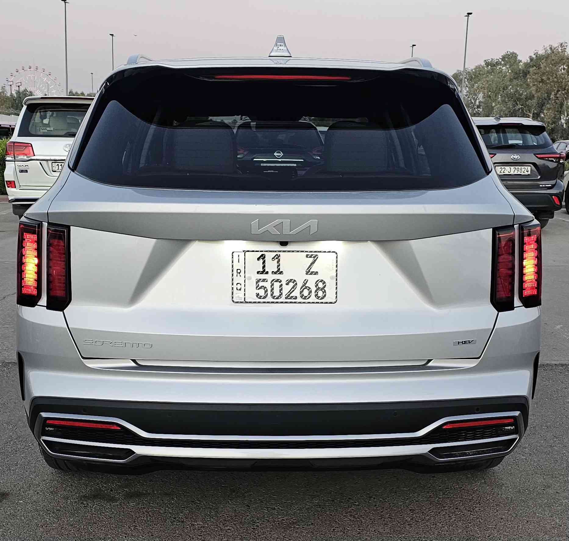 السلام عليكم
للبيع كيا سورينتو 2024
وارد أمريكي لون سلڤر
هايبرد محرك 1600 توربو
حادثها باب خلفي أيسر مصبوغ
تفويلة السيارة تمشيك أكثر من 900 كيلومتر
بالصيف تمشيك 750 كيلومتر
كراسي عدد 6 راكب
الكراسي الأمامية كهرباء وتدفئة
الكراسي الخلفية منفصلة VIP 
تبريد مركزي
رادارات 360 درجة
توقف ذاتي 360 درجة
مغادرة مسار ونقطة عمياء
مودات قيادة عدد 4
فور ويل AWD
داخل بيجي
حساسات أمامي وخلفي
لايتات زينون وليد نهاري 
بروجكترات أمامية زينون
السيارة ماشية 37000 كيلومتر قابل للزيادة
السعر 26600 دولار مجال بسيط
للاستفسار الاتصال على الرقم
***********
