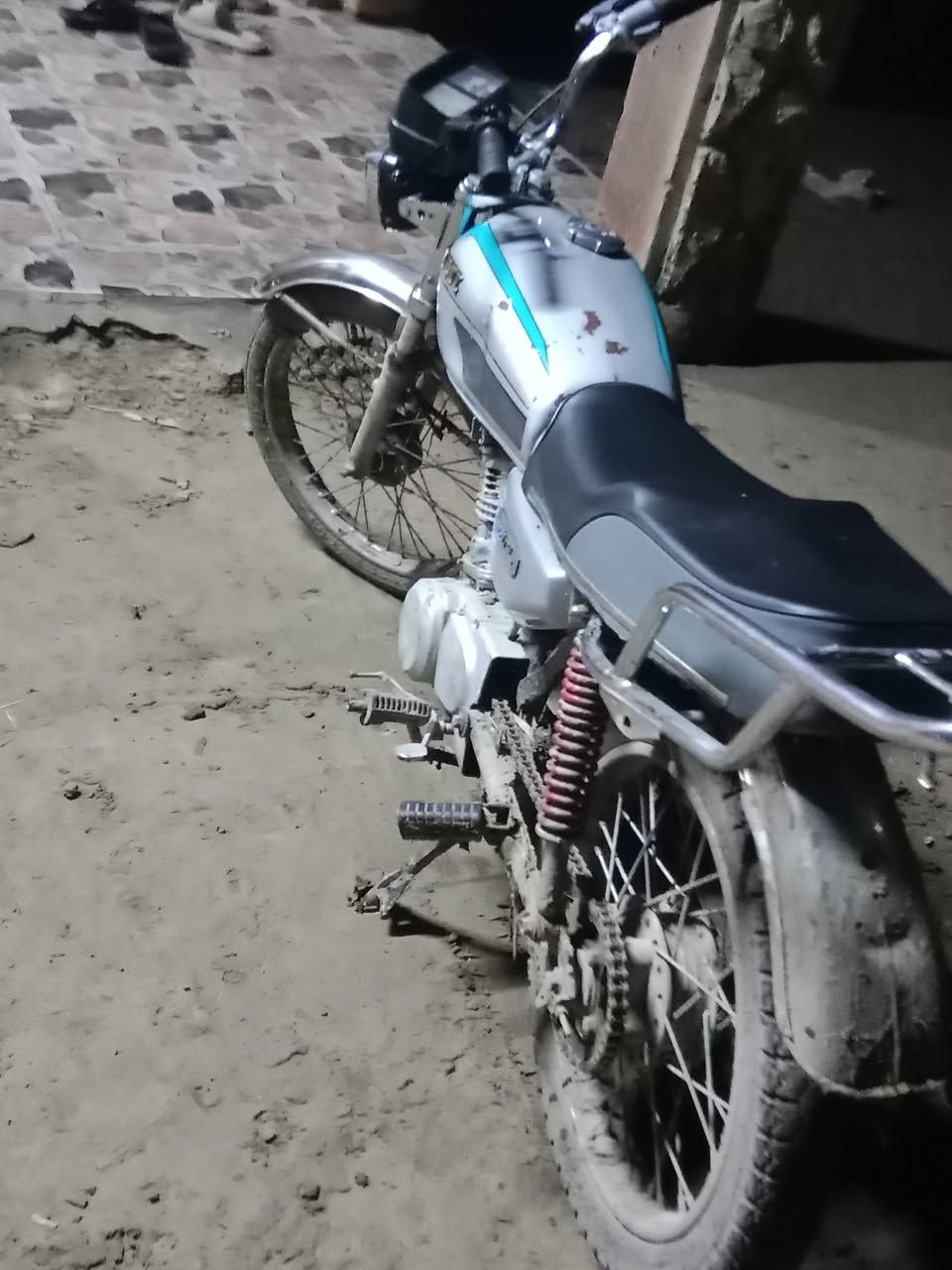 دراجه للبيع اربعه كير موديل 19 اوراقه اسكنر 4 الخامسه ضايعه تايكر اسعر 300 وبيه مجال للطيبين الخاص مفتوح


**إذا كنت صاحب هذا الإعلان وتريد حذفه لأي سبب، رجاءا أرسل رسالة إلى الدعم الفني**