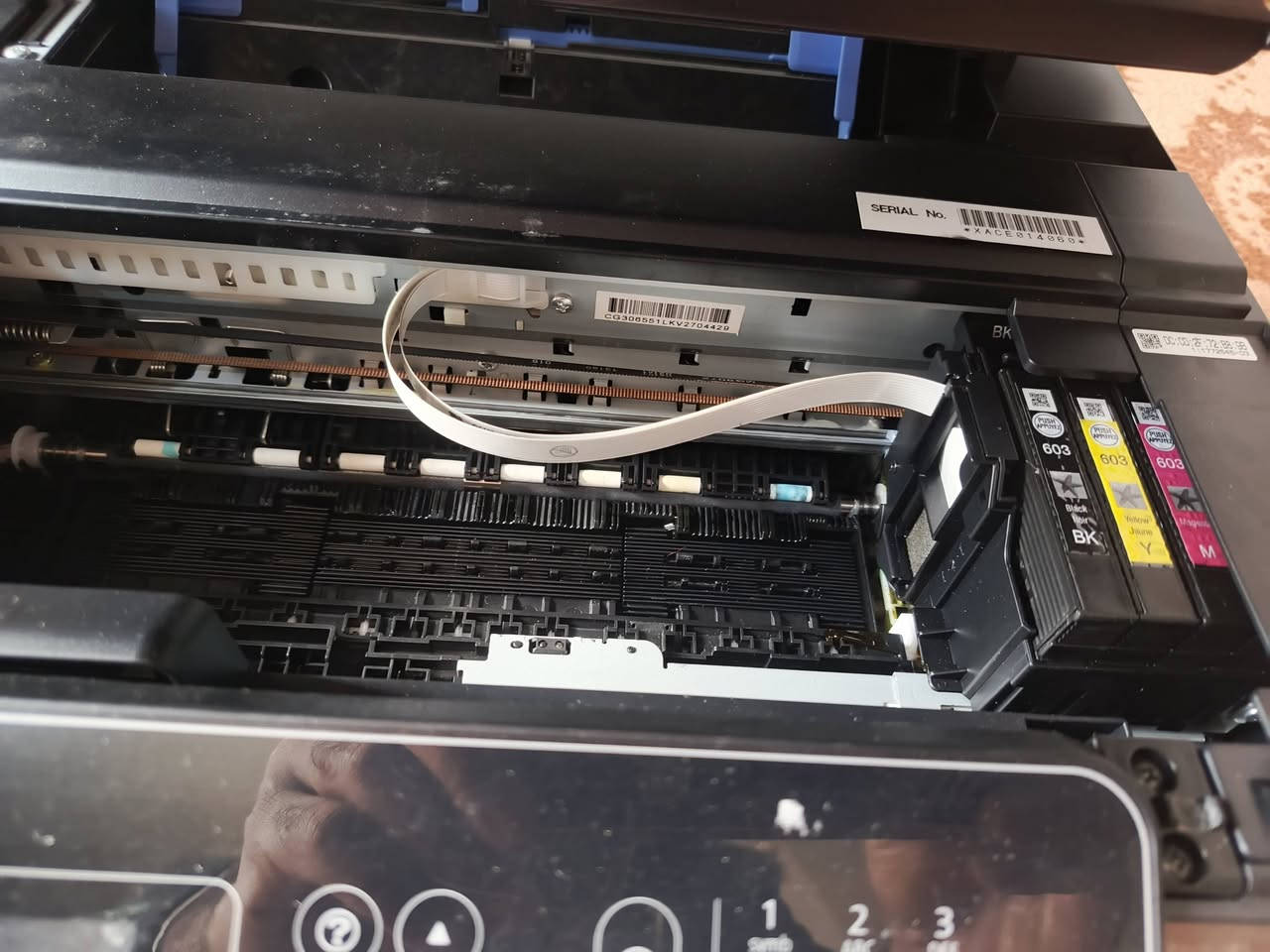 طابعة ايبسون 2840 ملون عادي نظيف جدا استخدام قليل تطبع وجهين واي فاي كاترج وليس احبار سعر 125 وبيه مجال قليل مكاني الناصرية حي الحسين ***********
