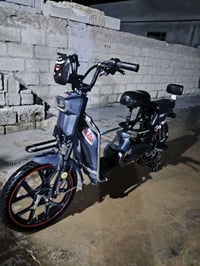 أخواني متاحة درجة نظيفة باتريات جديد كاملة ماناقصها شي بيدانها وغراضها...