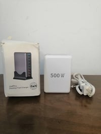 شاحن مكتبي • ٥٠٠ واط • متعدد المنافذ