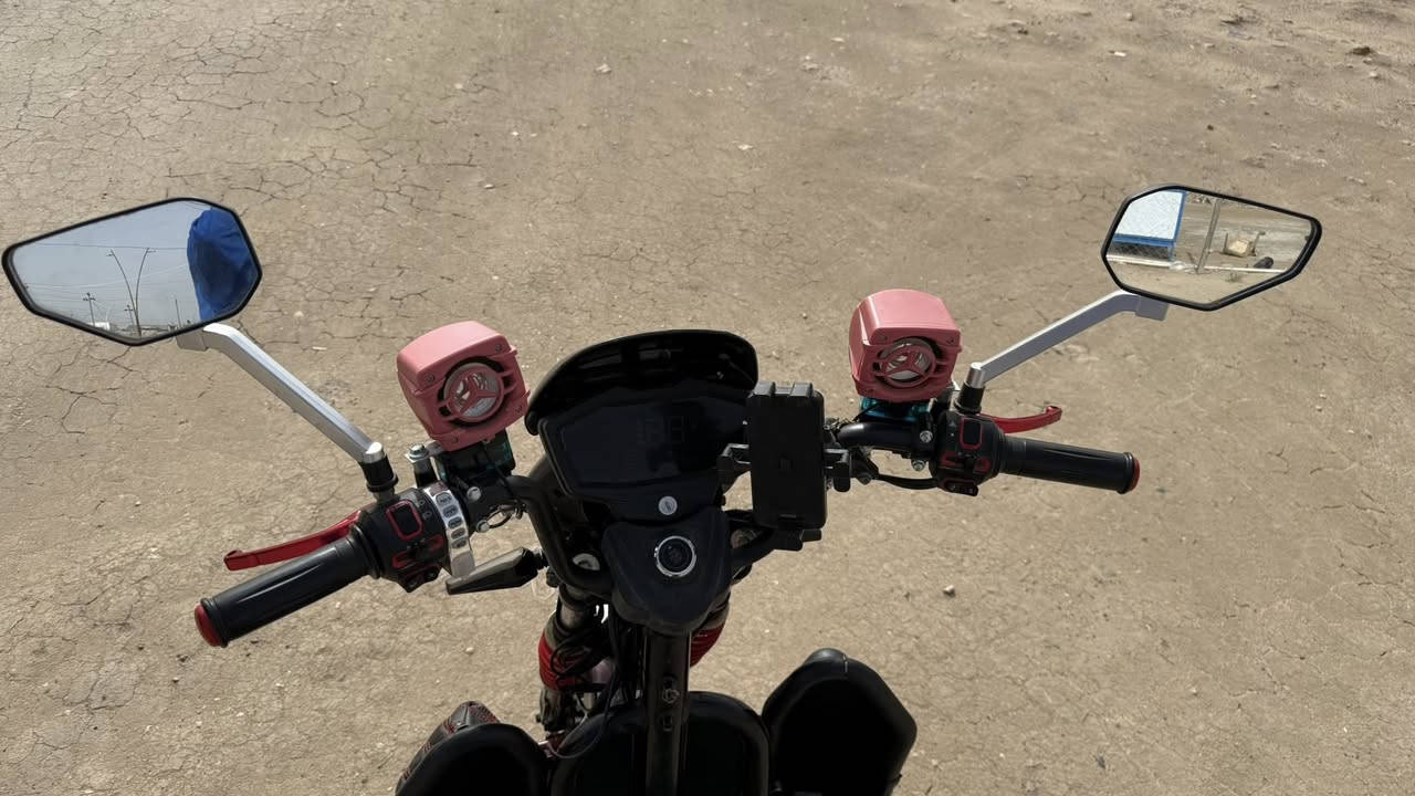 سلام عليكم  شباب عندي هاذا مطور للبيع السعر 750وبيه مجال رقمي تواصل ***********
