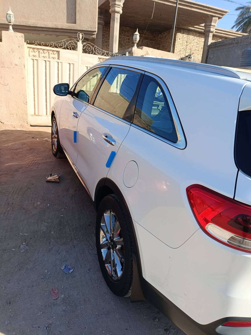 سورنتوا للبيع او المراوس 2016 خليجيه مكفوله من الصبغ بيه بارد شي قليل كلش فول مواصفات 6 سلندر بنوراما كشنات كهرباء سبعه راكب مري شفط حساسات امامي خلفي كامره فول الفول السعر 220 وبيه مجال ***********
