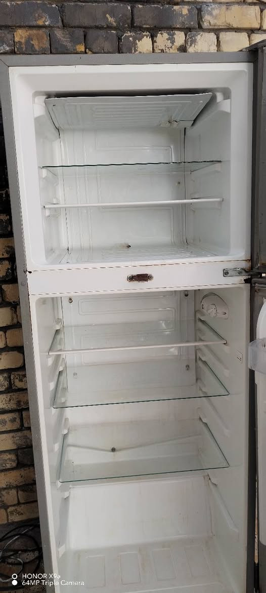 ثلاجة مستخدمة للبيع لاستفسار *********** عمارة, ميسان
