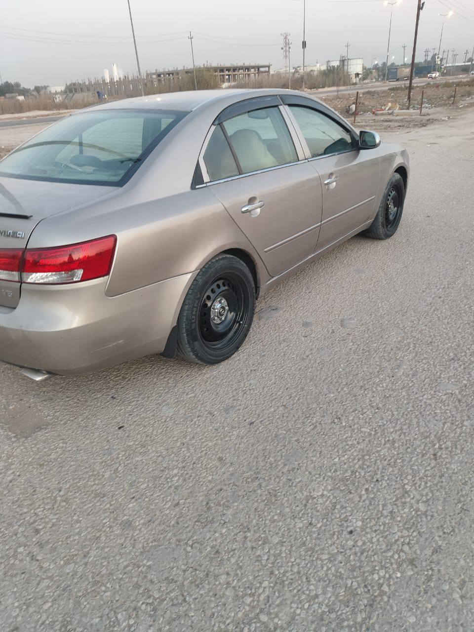 السلام عليكم سوناته خليجي موديل 2007جاهز
مكينه كير حدادي تخم تاير كله جاهز 
شاشه تحكم أستير كامره سنويه 2030
السعر 86 وبيه مجال مكان بابل القاسم 
رقم ***********
