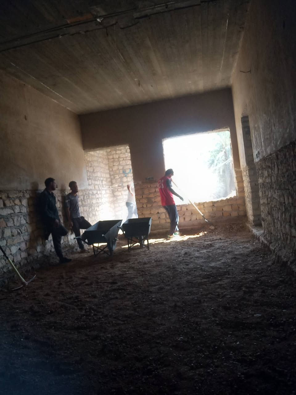 سلام عليكم  /  يوجد كادر عمل جاهز /  تصعيد مواد /  تنضيف بيوت /  تفليش /  تكشيط /  دفن نهري /  شقلنه ليل ونهار /  ومعداتنه جاهزه  ومالك دخل بكلشي تأخذ شقل جاهز مني سلمني شقل وتأخذ شقل جاهز / ماعليك بس تصال على رقم /// ***********
