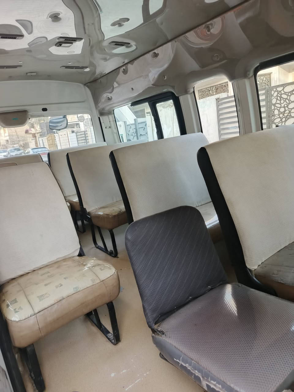 السلام عليكم كيه نيسان يورفان عالي مكفولة كفالة عامة سيارة موديل ١٦ رقم بغداد السعر ٢٣٠  مكاني الدورة للاستفسار الاتصال ***********
***********
