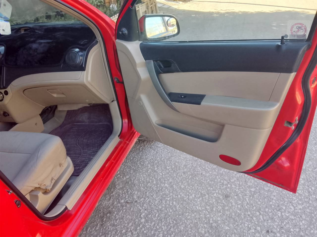 ٧ خليجي بيها قطعه وحدة سعر ٦٣ وبيها ***********
