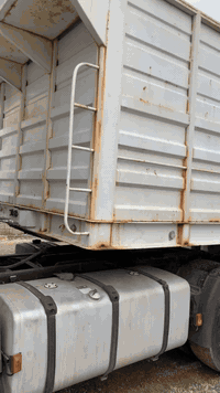 سەلام و عليك
ئەم بوديە بو فروشتنە ٤دينگلى دەبل تايەيە ٢دينگلى سەحال ٢ديگلى ورەقەيە ٥٥تەنى دەگرى 
ژمارة موبايي 📲***********)***********
