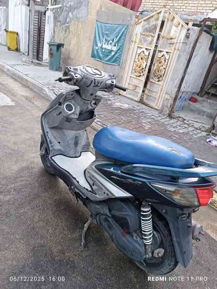 سلام عليكم سكنس فحل ياباني خطين نوزل محرك ممدود على درنفيس دراجة خير من اللة تجي تشغل وتطلع باي وقت ترايك وين ميعجبك اشاير شغالة دبل اشارة عالي ناصي دراجة حلوة السعر 600 وبيهة مجال  مكاني بغداد الحسينية مال راشدية رقم اتصال ***********
وتساب ***********
