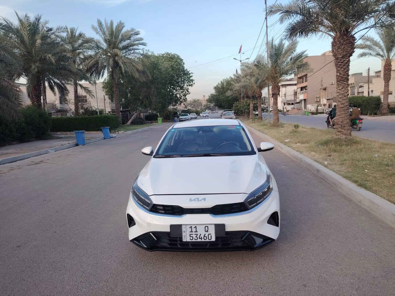السلام عليكم كيا كي ٣ موديل ٢٠٢٢ كوري محرك ١٦٠٠ دبل نوزل الحادث جاملغ يمنة مصلح ومصبوغ بدون ايرباك
السعر ١١٨ مكان السيارة السيدية ***********
