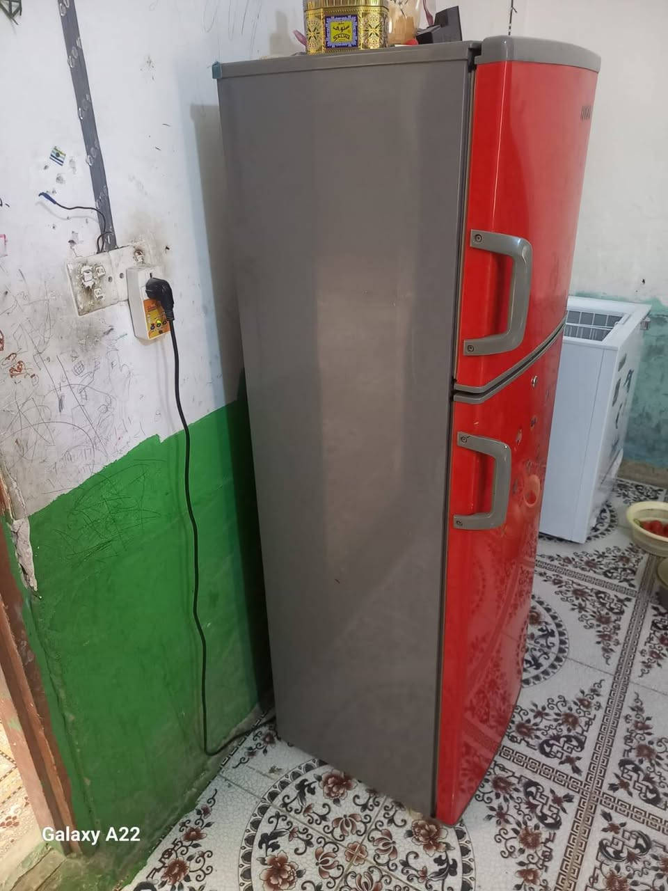السلام عليكم  ثلاجه للبيع نظيفه 80/100
 كلش نظيفه وجديدة لايلونها عليهاا 
 سبب البيع نريد  نشيل السعر 200 وبيها مجال


**إذا كنت صاحب هذا الإعلان وتريد حذفه لأي سبب، رجاءا أرسل رسالة إلى الدعم الفني**