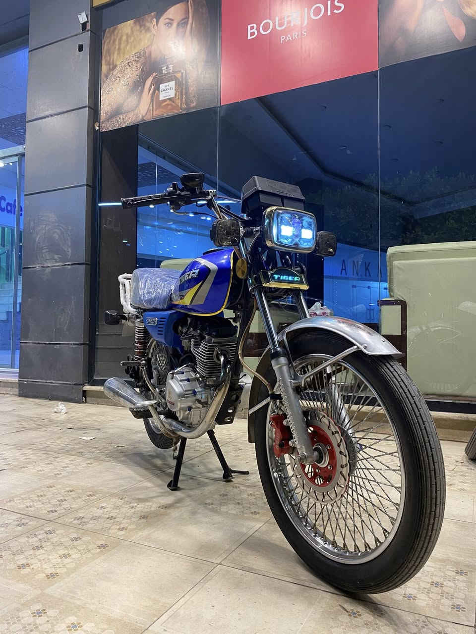 تايكر 
موديل2024
4كير
كيج الكتروني
محرك مامفتوح ومابيهه اي عيب
السعر=525الف


**إذا كنت صاحب هذا الإعلان وتريد حذفه لأي سبب، رجاءا أرسل رسالة إلى الدعم الفني**