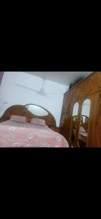 غرفة نوم • للبيع