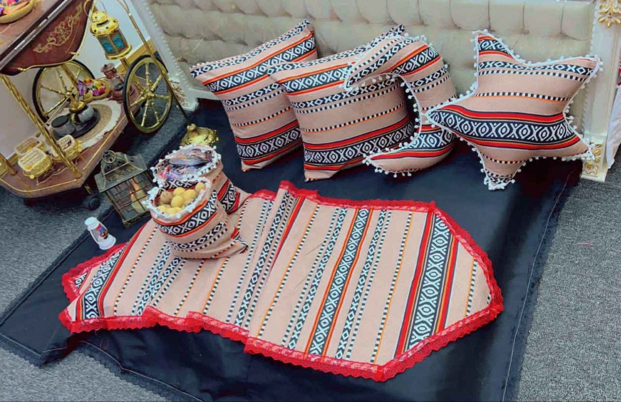 سيت ركن رمضاني
السيت 6 قطع

-هلال
-مفرش 
-كيس قطعتين
-وجه كوشة قطعتين


**إذا كنت صاحب هذا الإعلان وتريد حذفه لأي سبب، رجاءا أرسل رسالة إلى الدعم الفني**