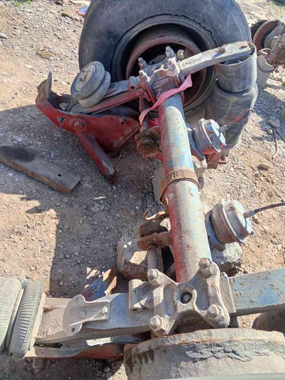 للبيع دنكير اوربي كامل هوه وقواعده  بس شده رفاع سعره9ورقه م***********
