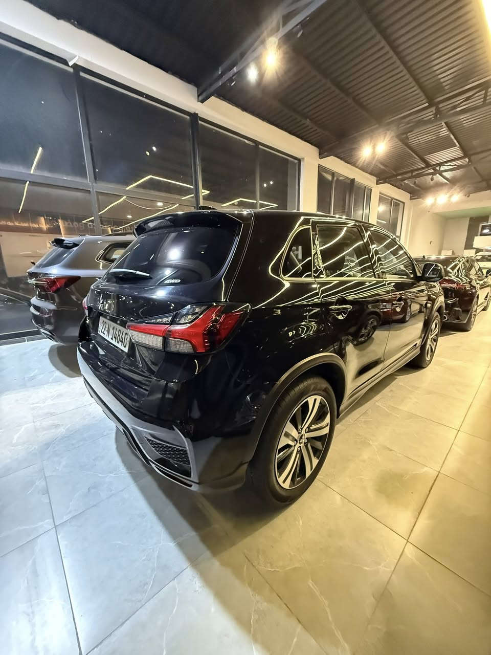 السلام عليكم 
اوتلاندر سبورت ٤ راكب مكينه ٢٠٠٠ 
بدون حادث بدون صبغ تقرير مياه امطار عذبه موجود رقم الشاصي چيگ السعر 127 مجال قليل 
***********
