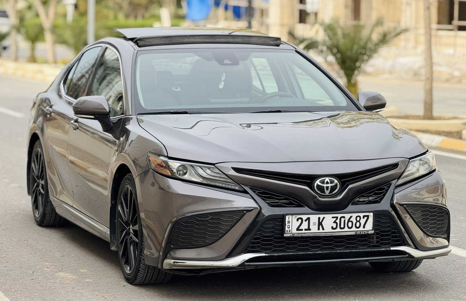 السلام عليكم 
كامري 2021 XSE 1/1
بجم كبس
بدون ايرباك
ماشيه 51 
4 سلندر 
بانوراما
 داخل اسود بلادي 
شاشه جبيره
شحن واير ليس
كامرات 
فول بصمات كامله 
تشغيل عن بعد 
هندبريك بصمه 
اوتو هولد 
رادار امامي جانبي وخلفي 
كشنات هيتر 
تبريد لمس 
لايتات وبكلايت ليد 
ويل 19 بلادي 
وتخم تاير جديد مشدود
حادثها /قبغ صندوق فقط 
شواصي لغود كفاله
سونار او رقم شاصي مرفق مع الصور
 الموقع خانقين ديالى
سعر 215 بي مجال
استفسار ***********
