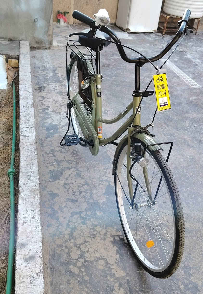 السلام عليكم  باسكل للبيع  موديل 2022جديد ماصارلي شهر من نزلته شركه سانتوس العنوان بغداد الرقم  واتساب***********
