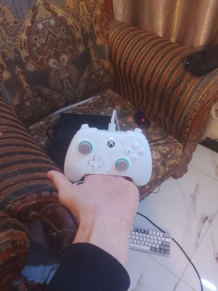 اكس بوكس وان فات 1T الجهاز نضيف كلش مفعل كيم باس اليوم السعر 100 مكاني بغداد *********** واتساب
