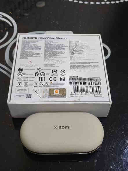 سماعة Xiaomi open wear stereo
مواصفات السماعة

1. تصميم Open-Ear (فوق الاذن) مريح ما يسد الأذن، مناسب للرياضة والدوام الطويل.
2. بطارية تدوم حتى 7.5 ساعات، ومع العلبة توصل 38 ساعة.
3. صوت نقي مع دايناميك درايفر كبير 17×12 مم + تقليل تسريب الصوت.
4. بلوتوث 5.3 اتصال سريع وثابت.
5. مقاومة عرق وغبار IP54.
6. وزن خفيف جدًا 9.6 غرام لكل سماعة — ثابتة وما تضايق الأذن
7. مدعومة بالذكاء الاصطناعي 
نظافة 100% استخدام يوم واحد فقط السعر 115 

***********
