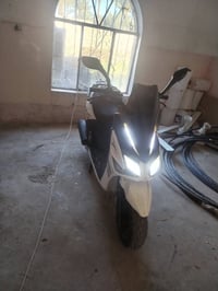 دراجه ما عرف اسمهة دراجه حلوه بيهه نواقص غليله سعر ٤٠٠  07878040280 ات...