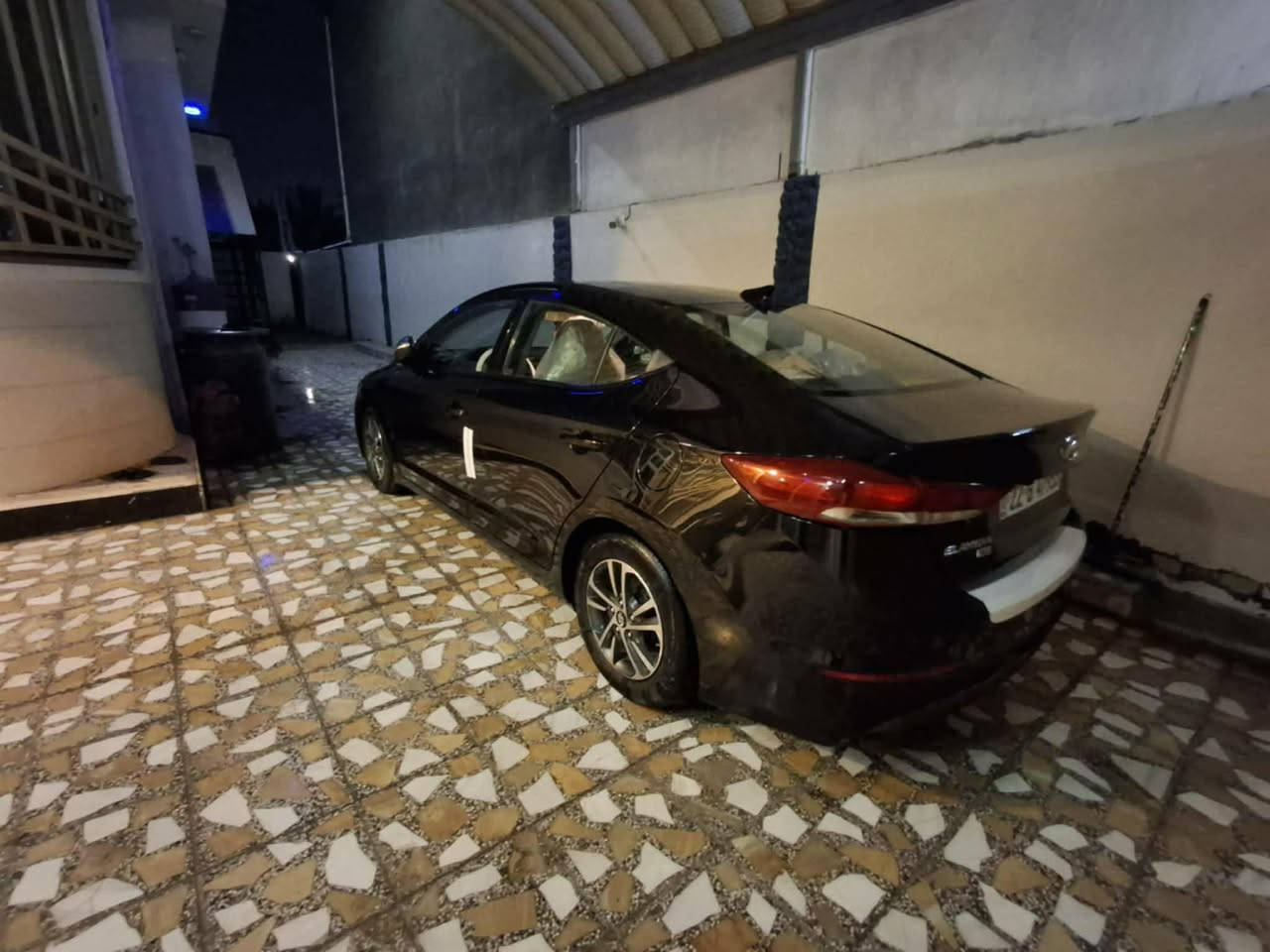 النترا أمريكي 2017 رقم أربيل 
لون اسود سياره حلوه بيها قطعتين فقط موجود بيها سونار سياره جاهزه من كلشي تخم تاير مكينه كير مكفولات تبريد تدفئه مكفول شاشه اصليه جديده سياره كلش حوله احلا من الصور مكاني كربلاءطويرج ***********
