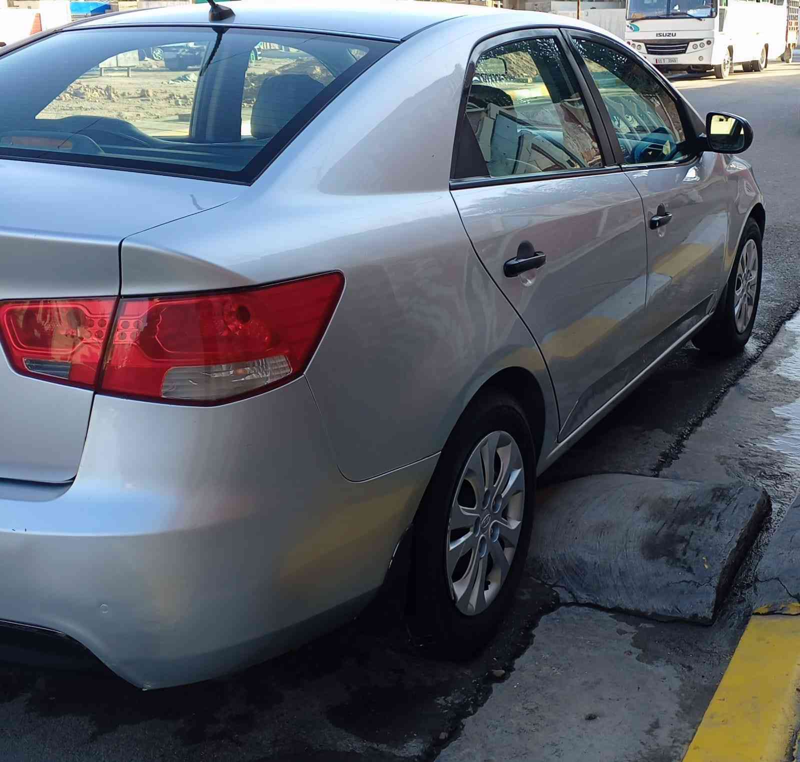 السلام عليكم
سيراتو.. 2013

رقم بغداد

تحويل مباشر

كفاله عامه (ما عدا الهلال جاملغ الخلفي اليمن) 

محرك 1600 دوش + محور غاز على أيدي

سياره جاهزه مال جناي متصرف عليها كلشي

كير ومحرك كفاله

تخم تاير جديد

باتري جديد

حداديه جديده خلفي امامي

شاشه +كامره

ارضيه جلد

دوشمه كشنات جلد

مكانها الأنبار فلوجه 

السعر 115

***********

***********
