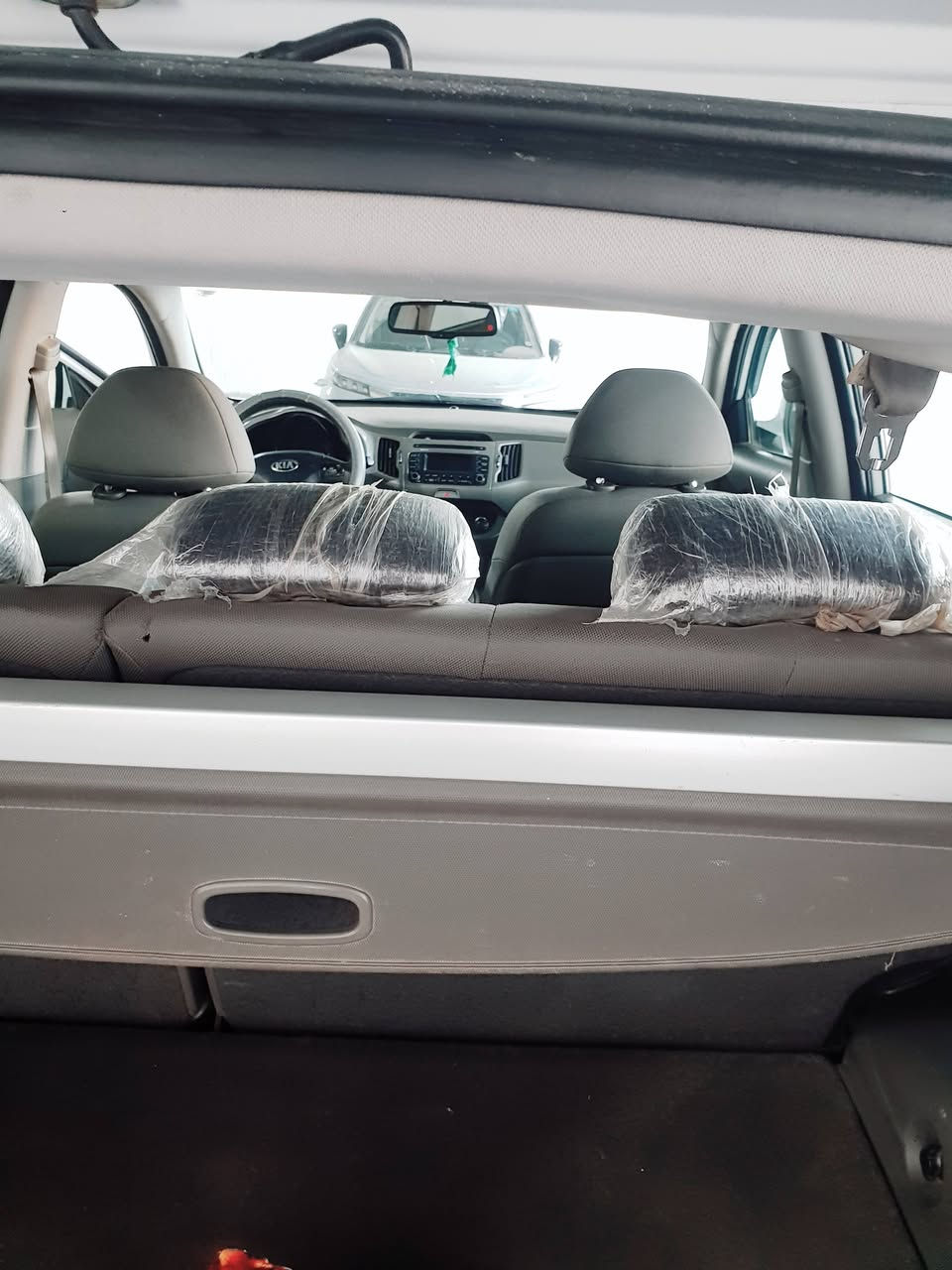 السلام عليكم/ سبورتج ٢٠١٤ خليجيه /بحاله جيده جدا مكفواله من الصبغ والضربه بيه بابنيد بارد جدا بسيط .رقم اربيل محرك دوش بحاله جيده/ السعر ١٥٥ شامل رسوم الوكاله ومكاتبه تدللون /الحسيني للسيارات ضمان وامان ***********
