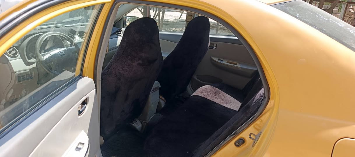 بیوایدی 2013 سەنەوی پلاستیک بەشەرت حاسیبەو ئەوەلیات گێرو مەکینە گۆراوە بە سەنی دەرەجەیەک بەشەرت دەعمولێدراوی نیە  تەبریت لەسەر سویچ کارەبایات هەر هەموی بەشەرت گێچ بانزین فڵچە لایت چواری قفڵ مەرکەزی شاشەئای پاد جام کارەبای هەموی ئیشدەکات بەشەرت نرخی 27گڵاو مەجال ژمارە *********** ئەم ژمارە واتسابی لەسەرە گەر موشرەری نیت خۆت ئەزێت مەدە لەگەڵ رێزم كالار, السليمانية
