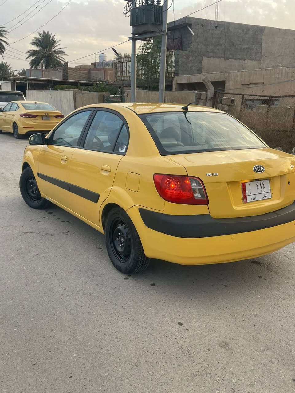 سلام عليكم كيا ريو موديل وارد امريكي بيها جاملغ ايمن امامي   2008 السياره   باسمي  الرقم مشروع وطني  السنوية لل ٢٨ جاهزة تخم تاير  جديد صدر مامي خلفي جديد  دوشمة كامله منضومة تبريد جديدة ميفصل صبغة جديدة السارة مال بيت الله شاهد جديدة كبل للشارع.  السعر (82) 
مكان السياره  بغداد قرب جزيرة بغداد السياحية      رقم الهاتف ***********
