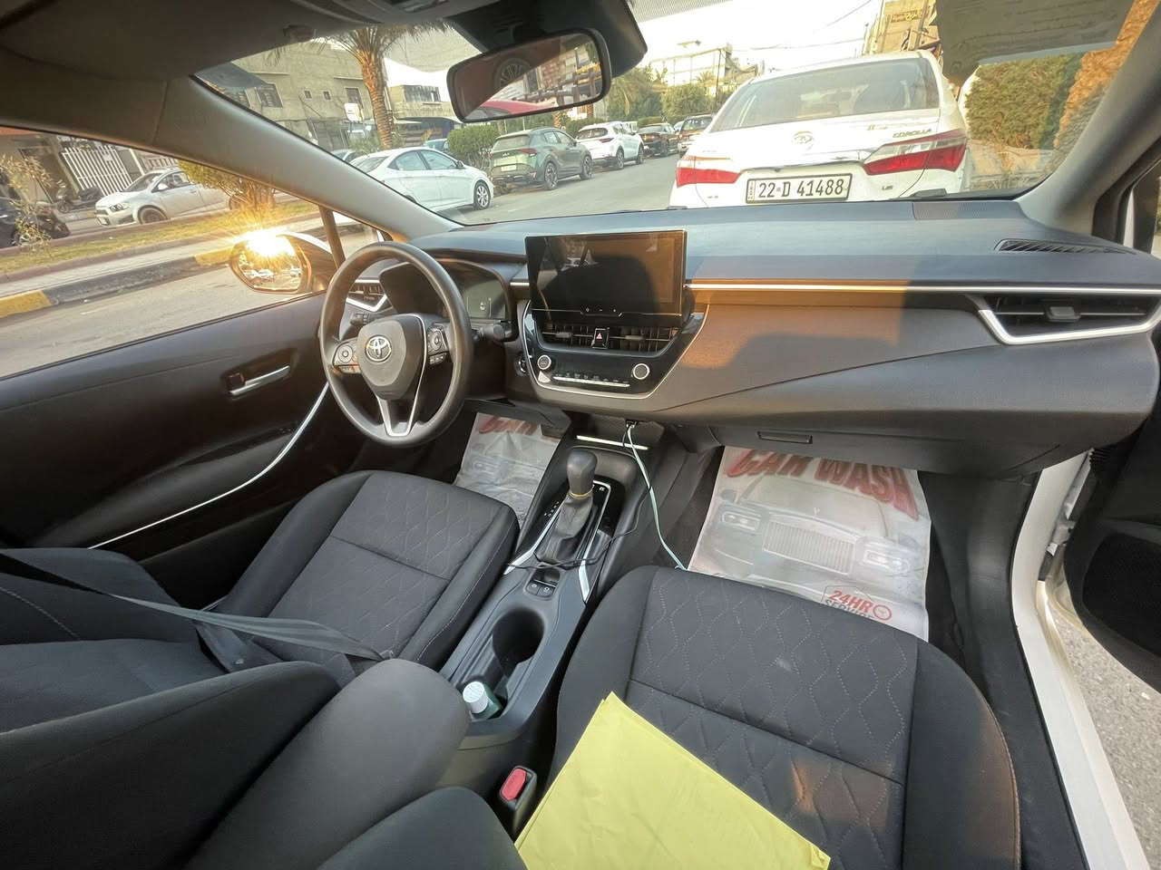 كورلا هايبرد مديل ٢٥
ماشيه ٣٠ 
رقم بغداد 
السيارة مكفولة كفالة عامة
السعر 150 وبيها مجال كلش بسيط
للاستفسار 
***********
